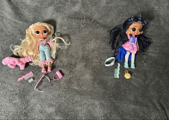 2 poupées LOL OMG