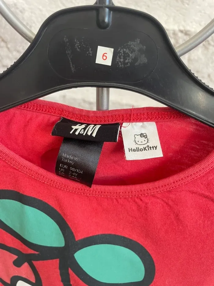 Tee shirt rouge fille 3ans H&M cerise - photo numéro 3