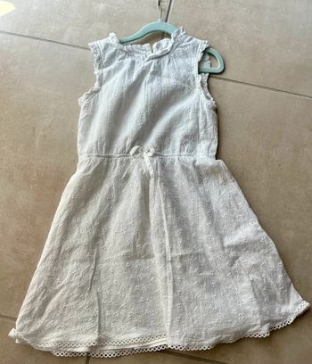 Robe sans manches