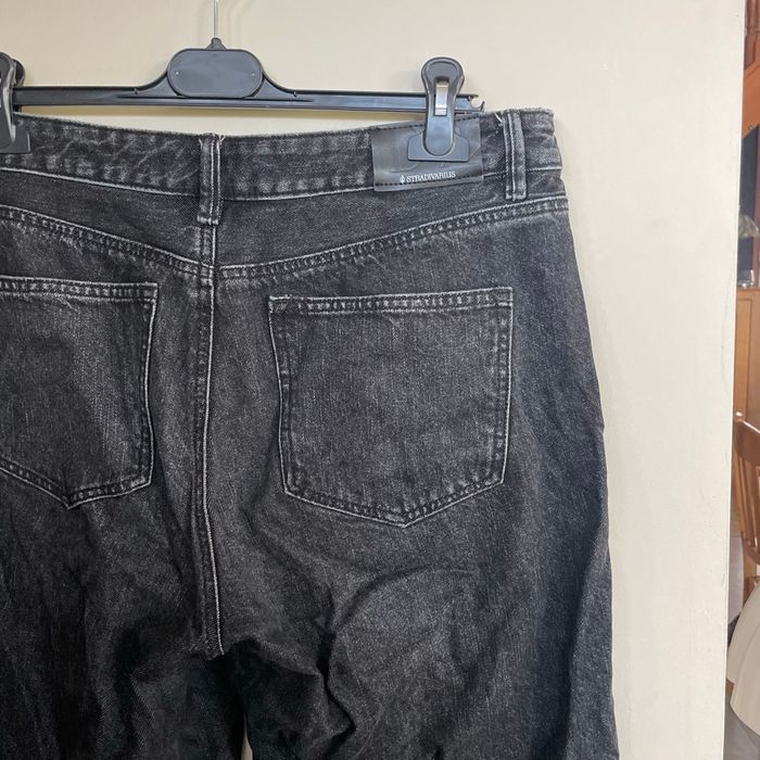 Jean droit noir Stradivarius taille 42 coupe large D92 denim brut délavé V063 - photo numéro 8