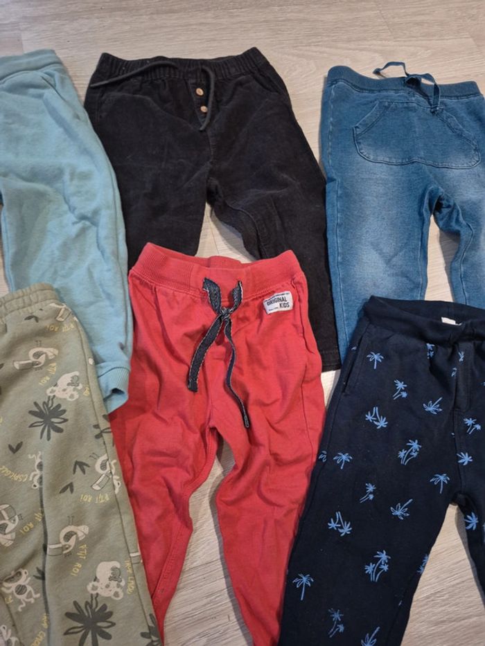 Lot pantalons joggings 3 ans - photo numéro 3
