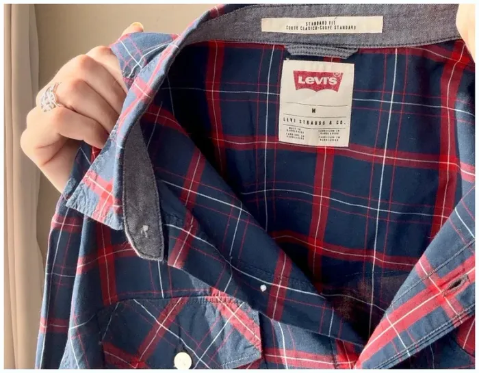 Chemise à carreaux bleu et rouge taille M Levi’s très bon état - photo numéro 5