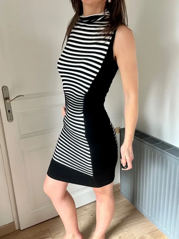 Magnifique robe près du corps – Morgan – Taille 36 / S - photo numéro 6