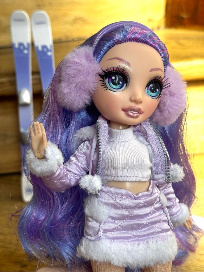 Violette Rainbow High - photo numéro 8
