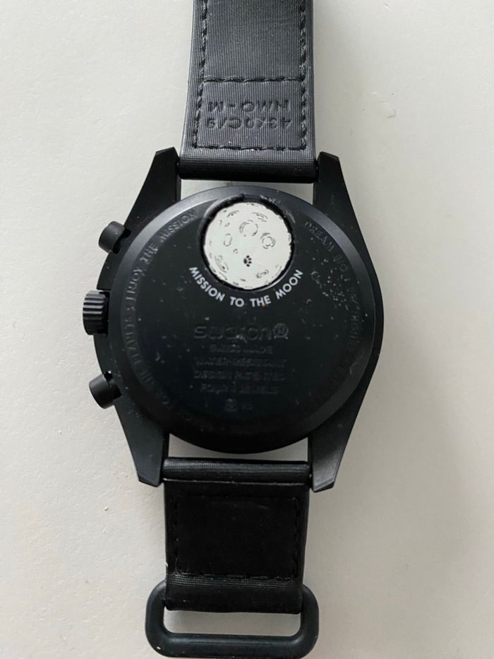 Montre mon swacth  snoopy noir - photo numéro 4