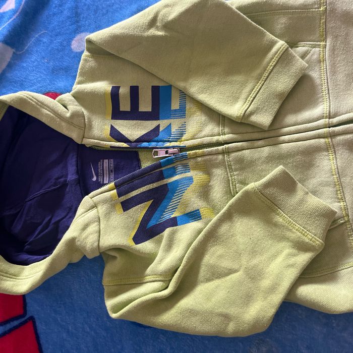 2 gilets nike bebe 9/12 mois - photo numéro 3