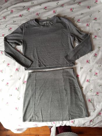 Crop top et Mini-jupe pull & bear