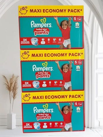 258 couches Pampers taille 5 pants