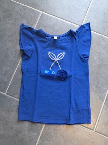 Tee shirt