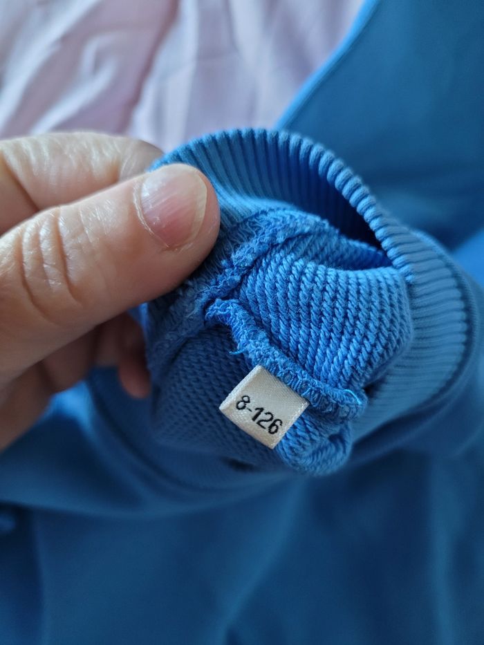 pull bleu zadig&voltaire 8ans (15e) - photo numéro 4