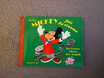 Mickey fait du cinéma série jonquille