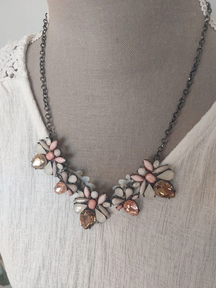 Collier ras de cou perles roses et jaune