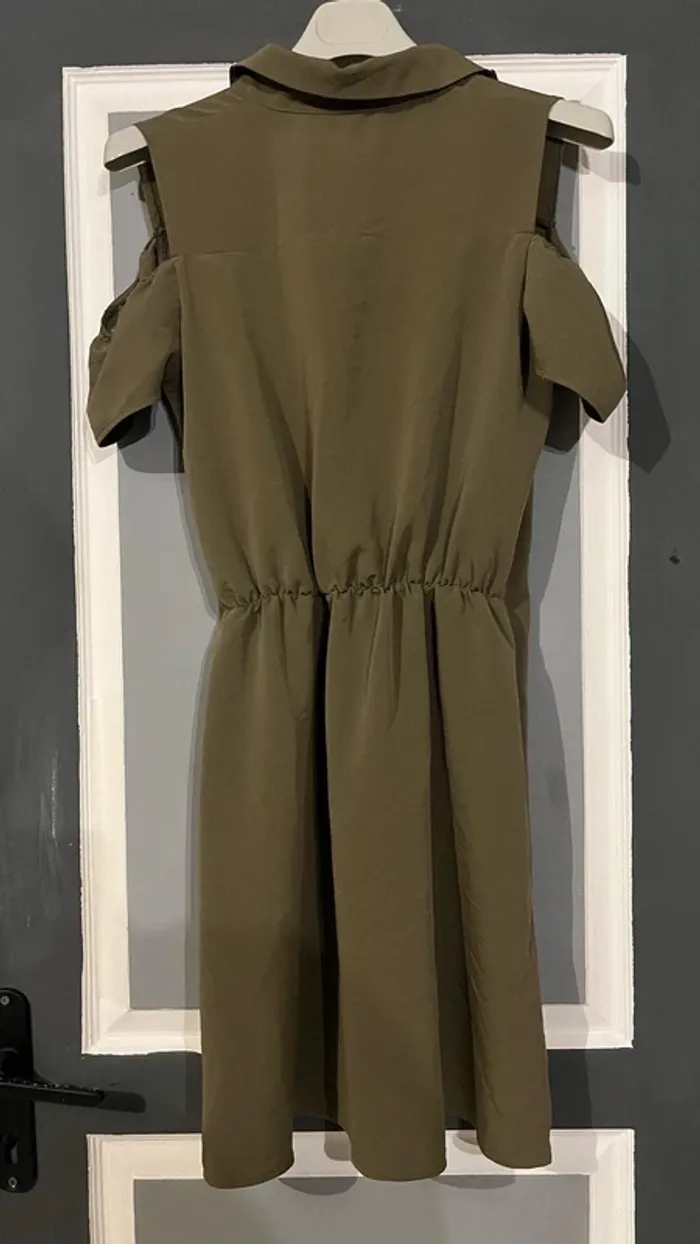 Robe kaki - photo numéro 3