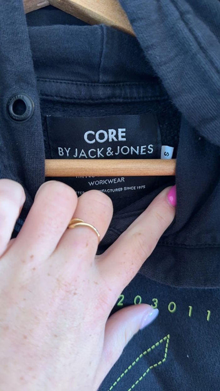 Pull à capuche taille S - photo numéro 2