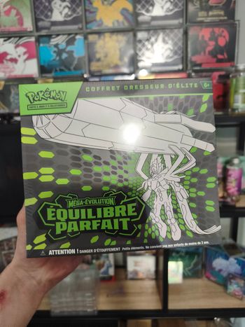 ETP coffret dresseur d'élite méga évolution 3 équilibre parfait m E3 sceller en français