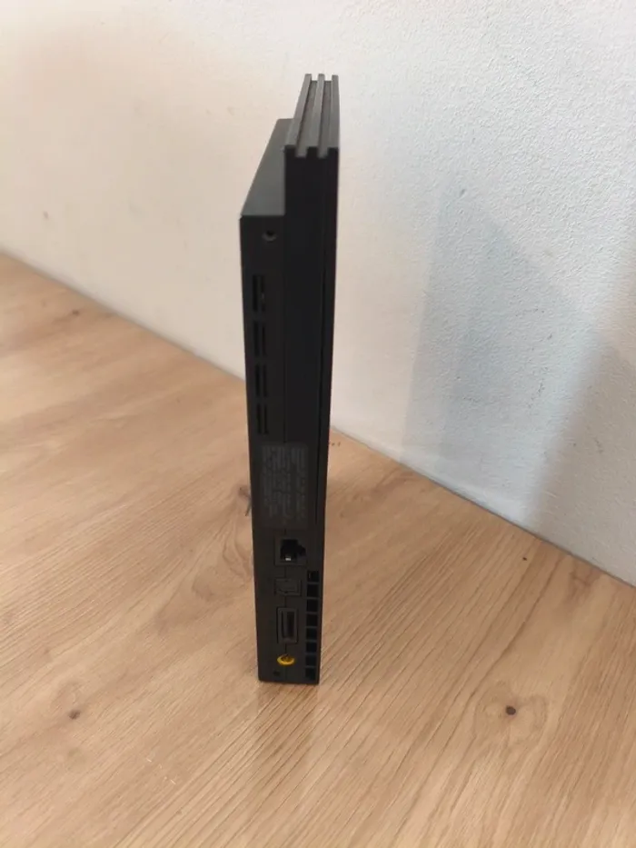 Ps2 slim lire l'annonce - photo numéro 4