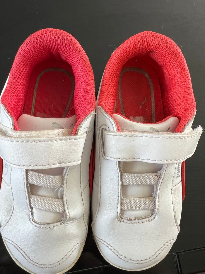 Chaussure fille puma taille 24 - photo numéro 3