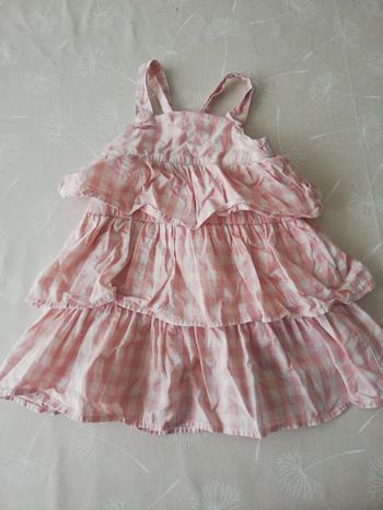 Robe bretelles à carreaux blanc/rose à volants okaou 86 cm