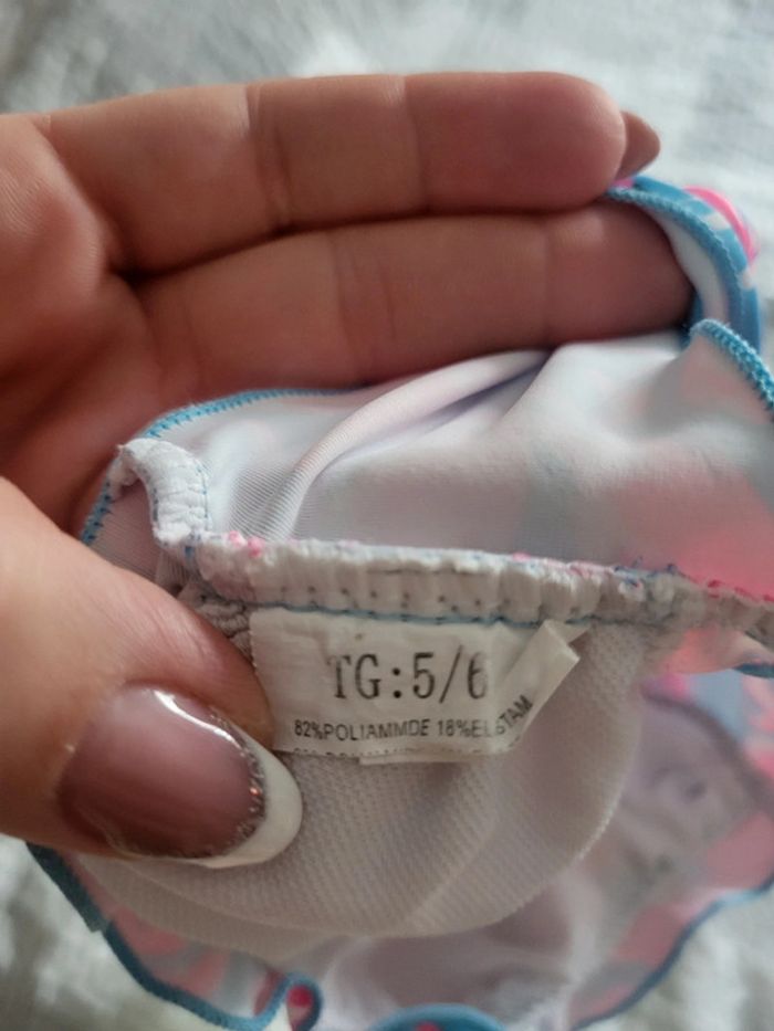 Maillot de bain 5/6 ans - photo numéro 7