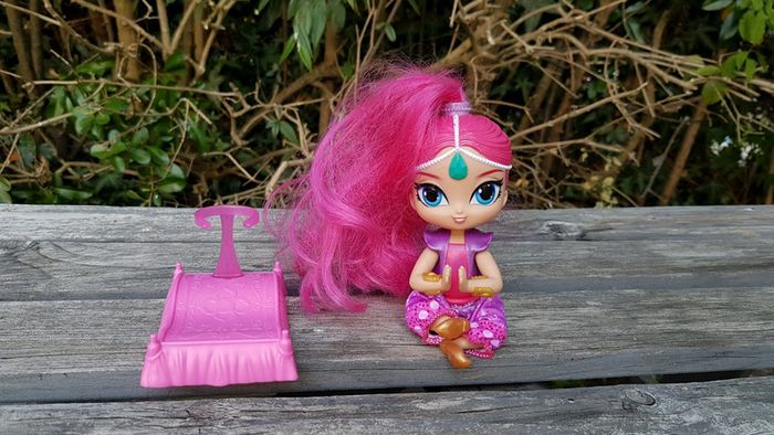 Shimmer & Shine Genie Rêves - Poupée flottant Genie Shimmer - photo numéro 3