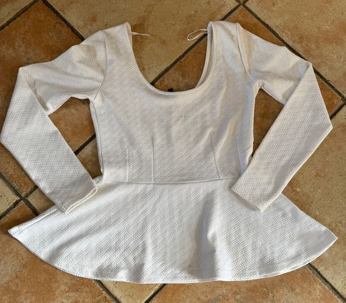 Top à volant blanc taille s one & unik