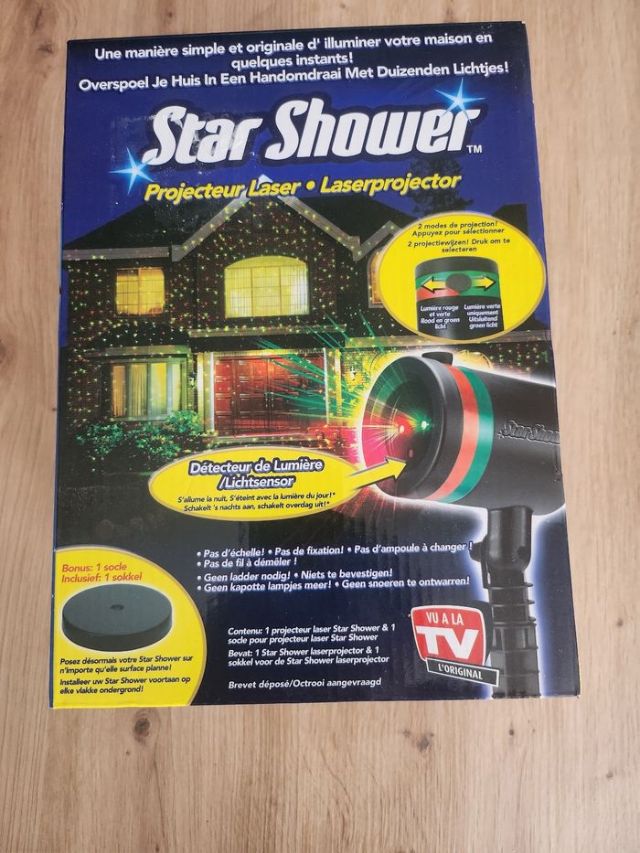 Projecteur star shower neuf