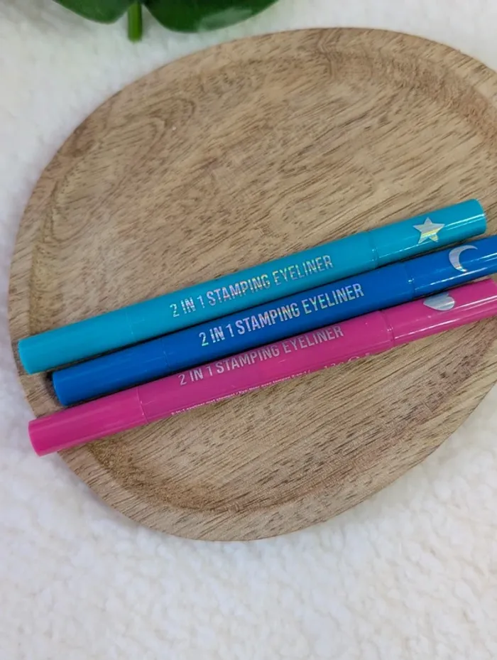 Lot de trois liners tampons - Action - photo numéro 2