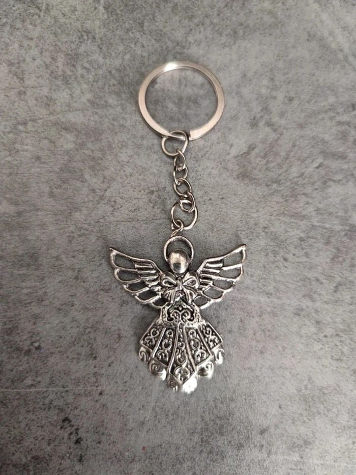 porte clé métal argenté ange