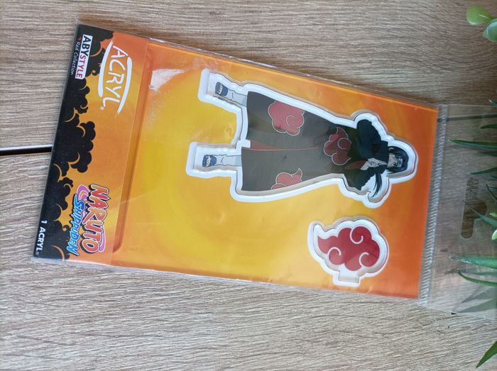 Petite figurine acrylique Itachi Uchiwa Naruto Shippuden abystyle - photo numéro 2
