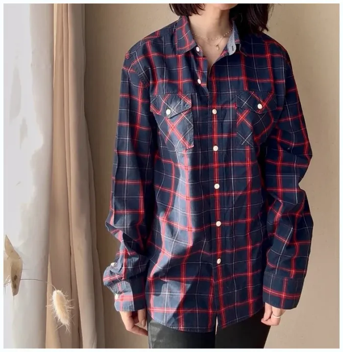 Chemise à carreaux bleu et rouge taille M Levi’s très bon état - photo numéro 2