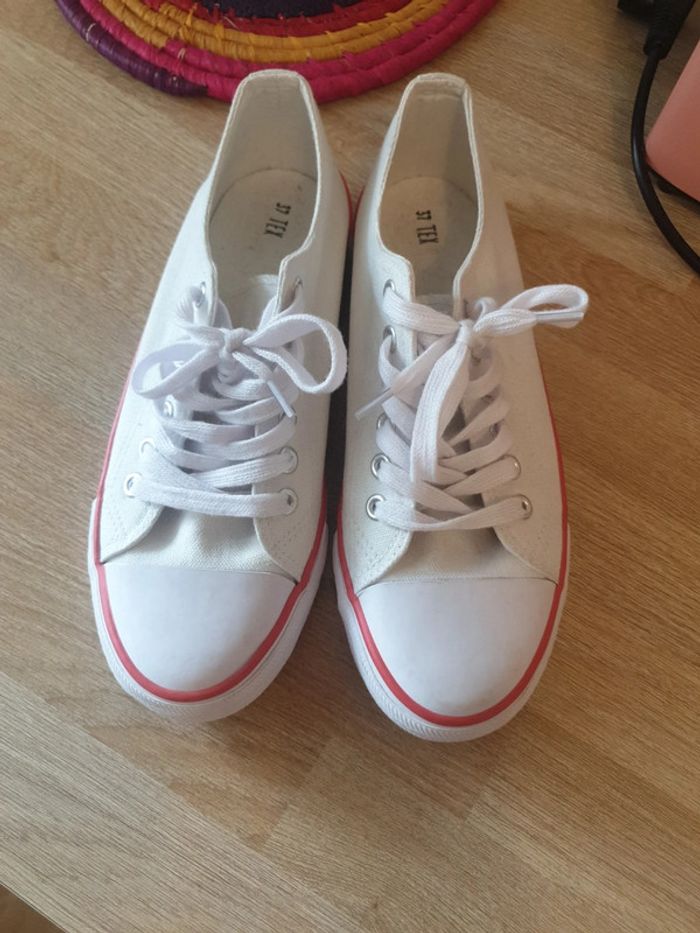 Baskets blanches