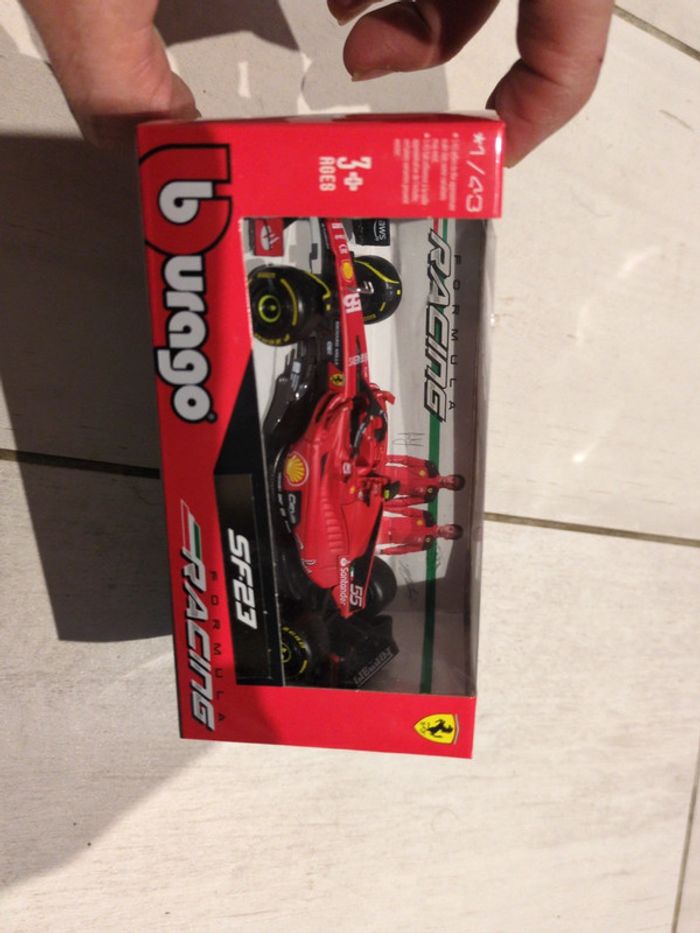 Formule 1 Ferrari SF23 bburago