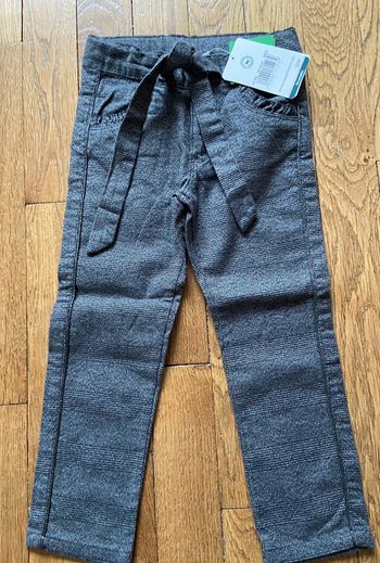 Pantalon carreaux neuf 3/4 ans