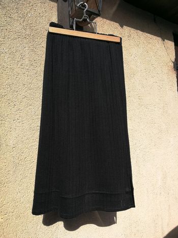 Jupe noire droite rayures en maille