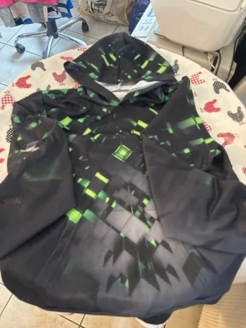 Pull  à capuche, garçon n°154