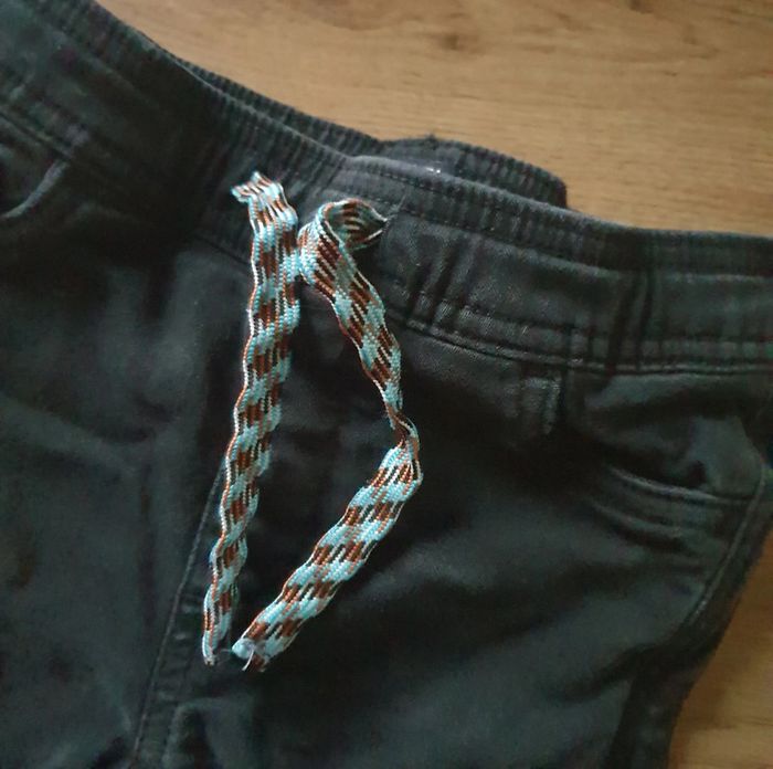 💚 Pantalon avec poches sur les côtés 3 ans Kiabi #emyfleury_3ansgarçon - photo numéro 2