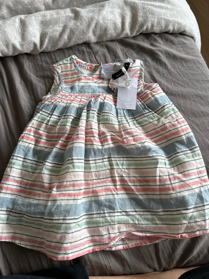 Robe neuve en lin 6/9m