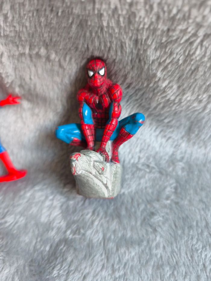 Lot 3 figurines spiderman marvel - photo numéro 2