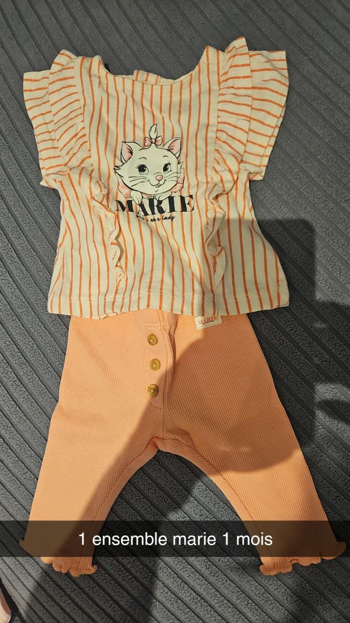 Vêtements bébé 1 à 3 mois