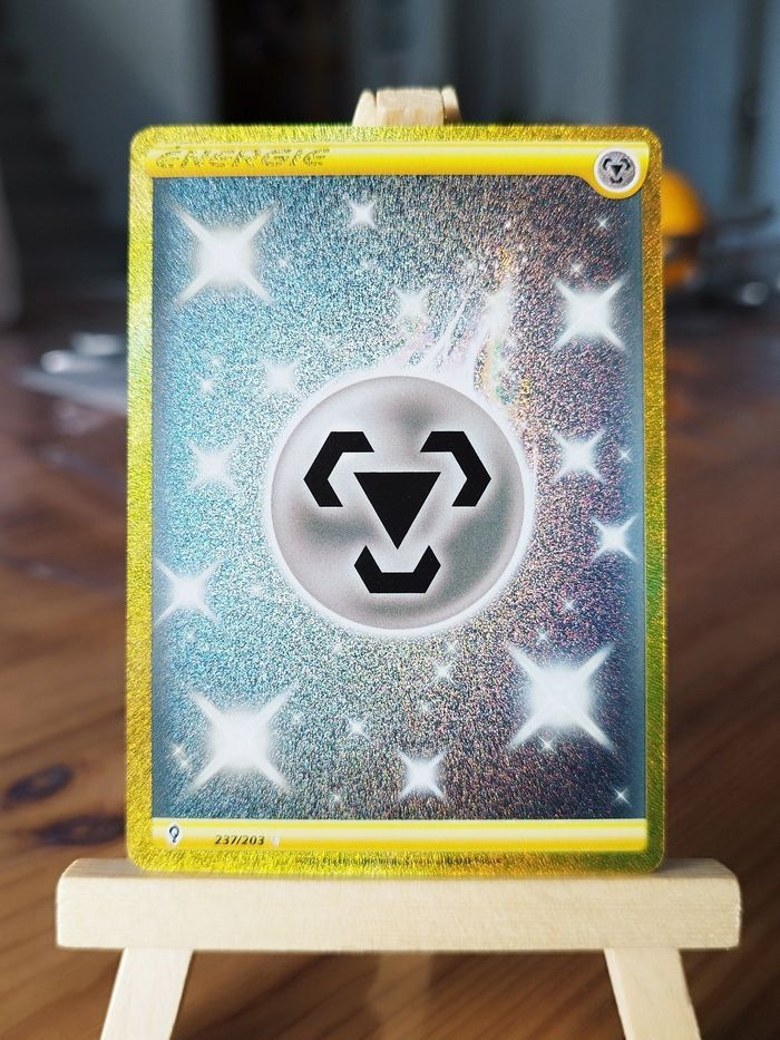Carte Pokémon Énergie Métal Gold 237/203 Évolution Céleste EB7 FR neuf