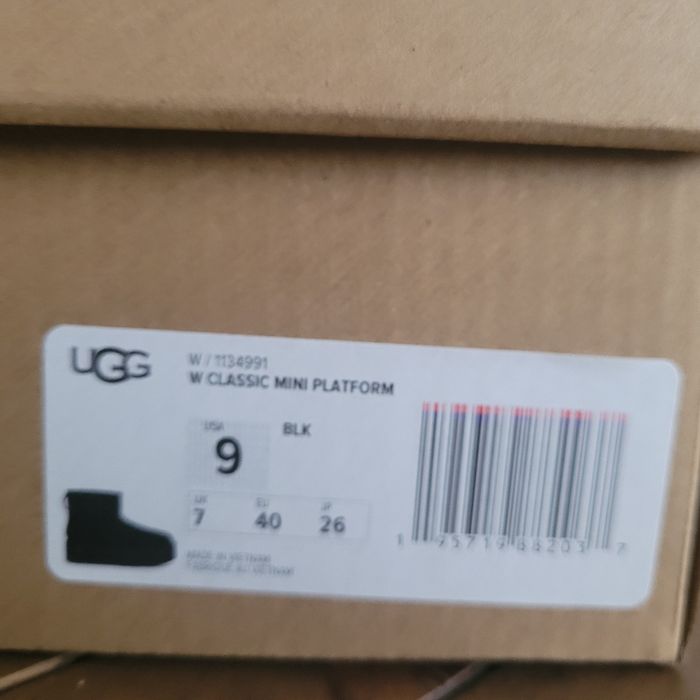 Ugg 40 noir plateforme - photo numéro 10