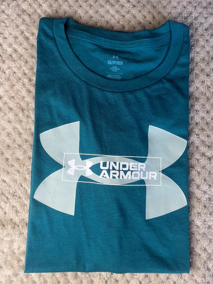 TEE shirt Under Armour