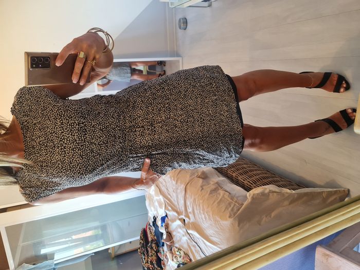 Robe noire motif beige avec poches zip aux épaules Pimkie Taille 36 - photo numéro 2