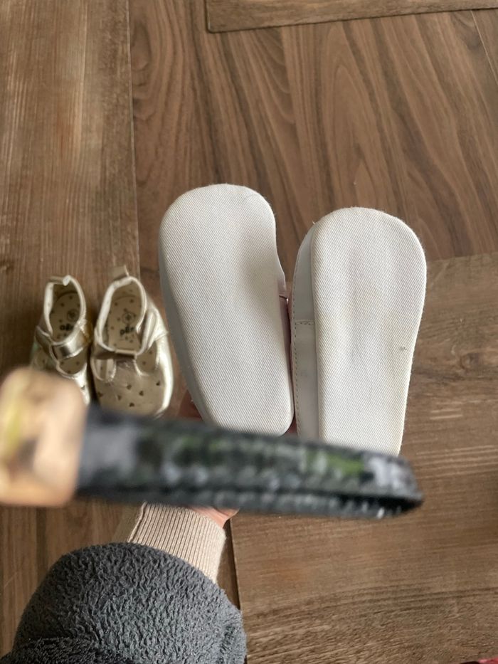 Lot de 2 paires de chaussons 6-12 mois - photo numéro 3