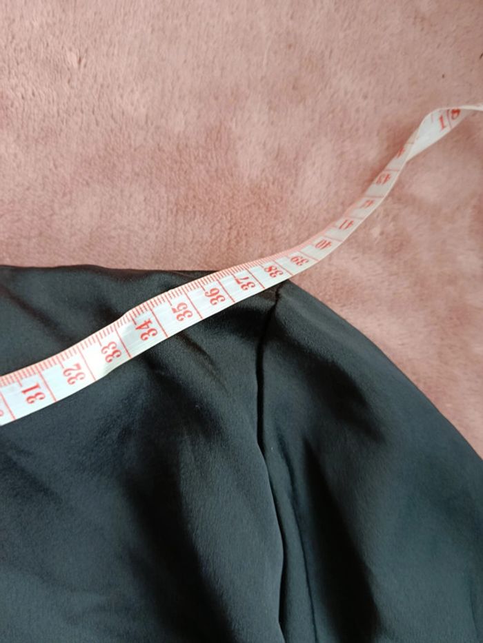 Haut noir satiné taille 38 - photo numéro 2