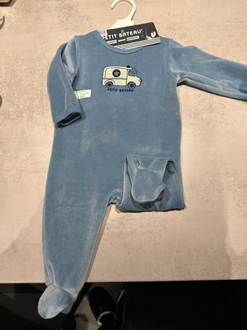 Dors bien petit bateau 9 mois