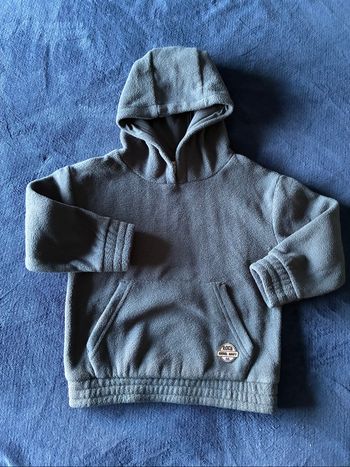Sweat polaire neuf 4 ans