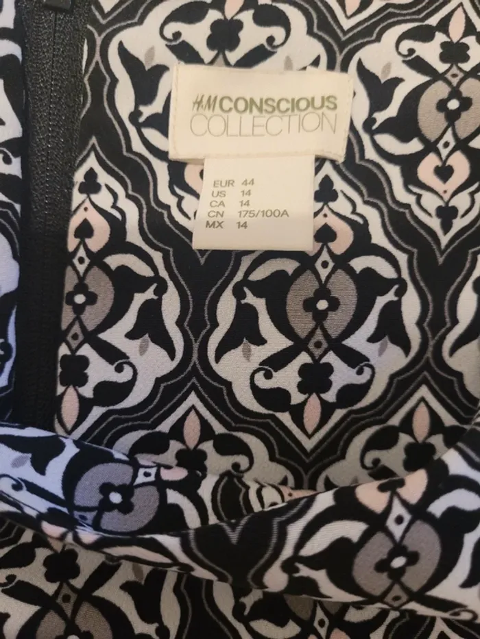 Robe H et M neuve taille 44 - photo numéro 4