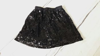 Vêtement fille jupe noir à sequins brillants Tex 6 ans