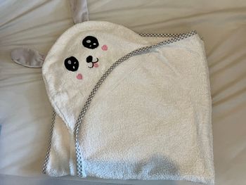 Cape de bain bébé
